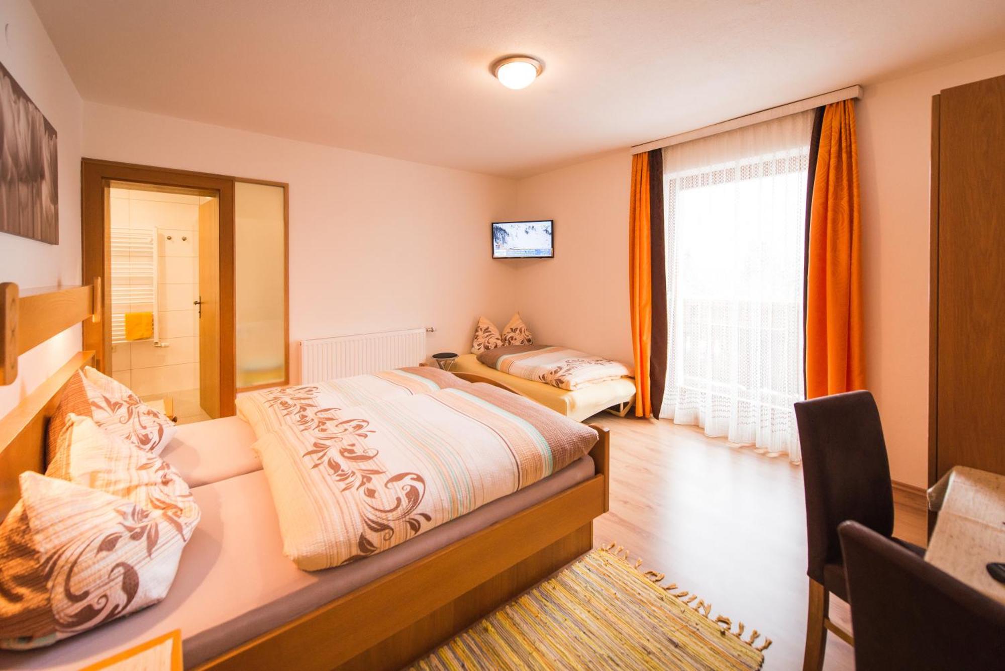 Hotel Pension Barbara Sankt Martin am Tennengebirge Quarto foto